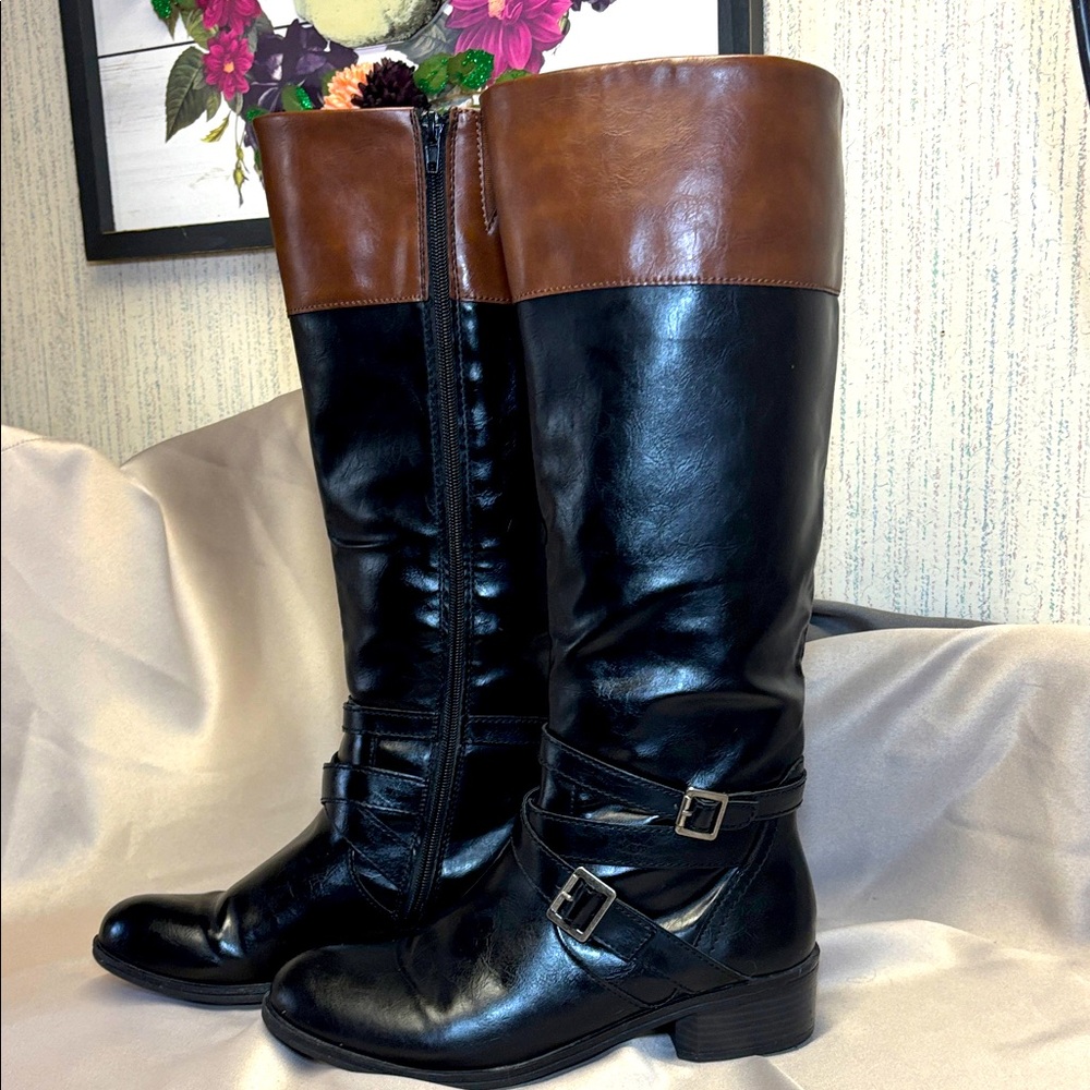 AZ Dakota Two Tone Boots sz 9